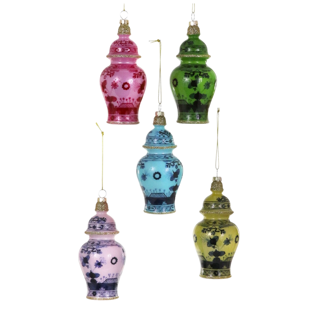 Cody Foster gilded urn ornaments from Mood by DMJ, Ginori urn-shaped ornaments with vintage classical style, elegant Christmas tree décor