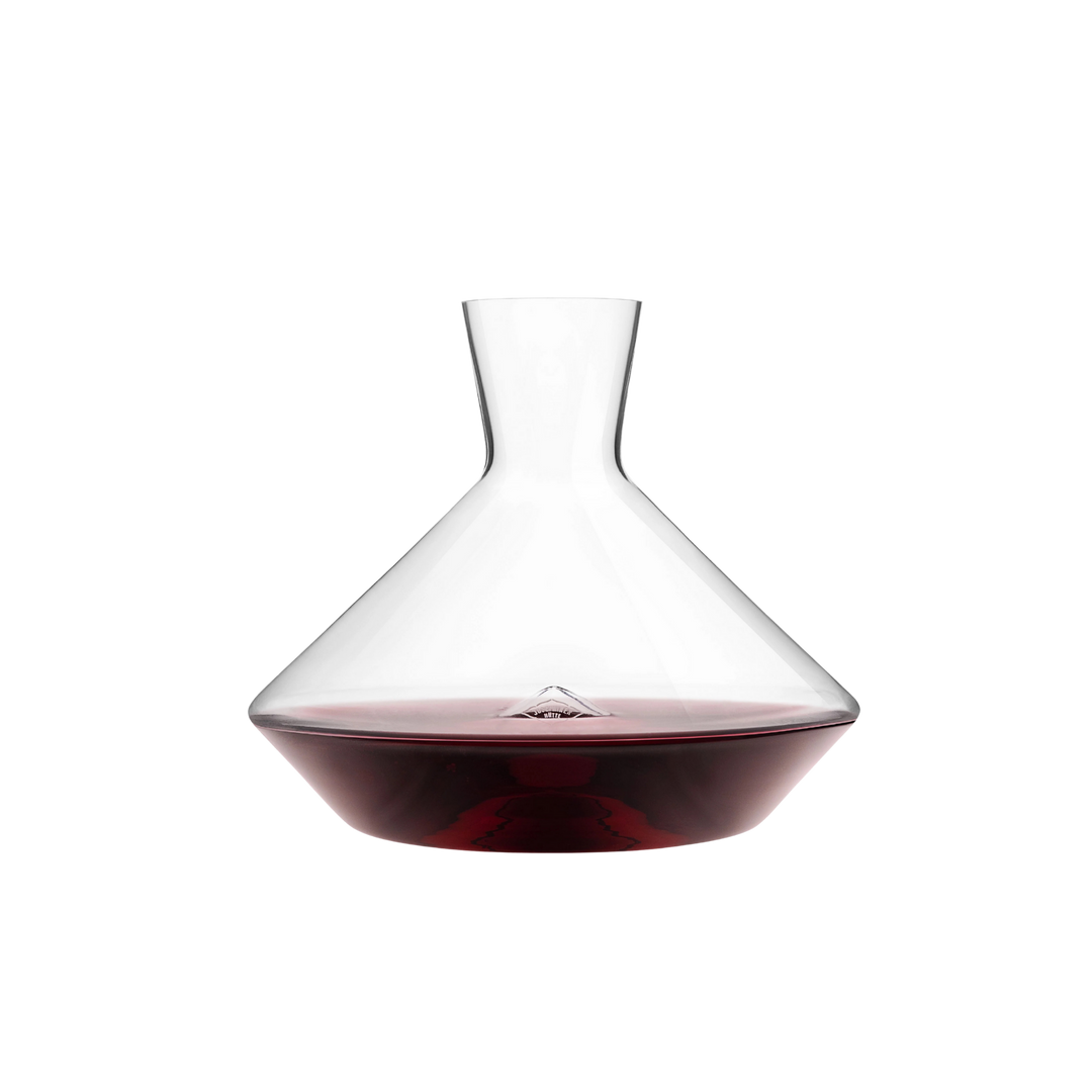 glass decanter filled serveware Mood 2025