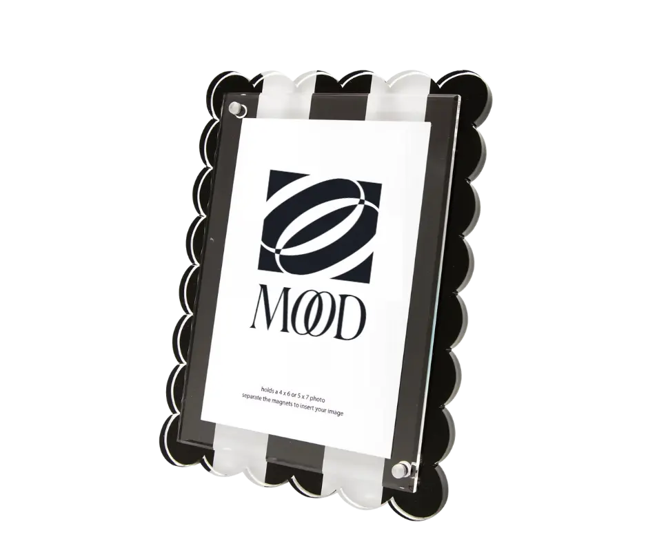 Black and White Stripe Scallop Frame 5x7 by Tara Wilson Designs